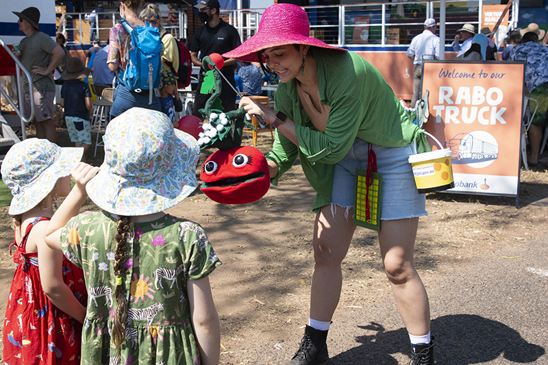 Tammy the Tomato roamed the Royal Darwin Show grounds educating children about Tomato potato pysillid